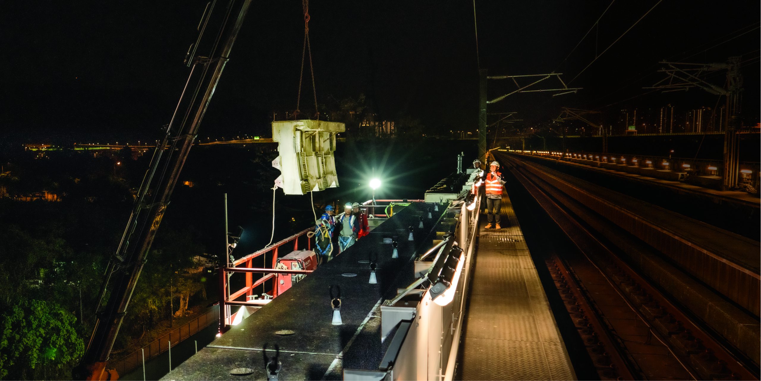 Parapet Removal from the Viaduct Completed